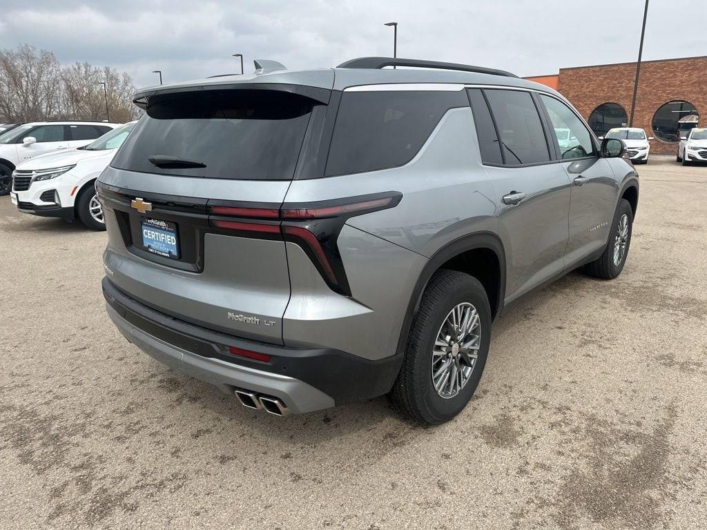 used 2024 Chevrolet Traverse car, priced at $38,990