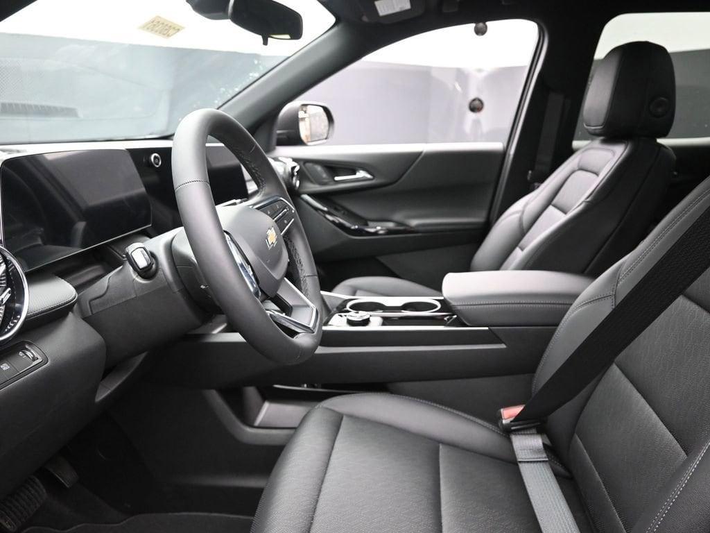 new 2026 Chevrolet Equinox car, priced at $28,545