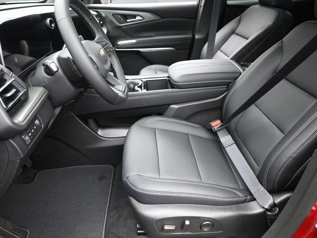 new 2026 Chevrolet Traverse car, priced at $46,157