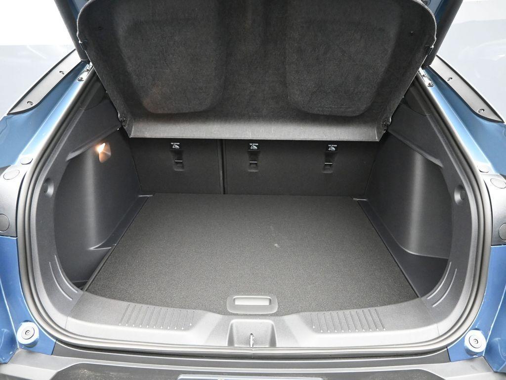 new 2025 Buick Envista car, priced at $25,025