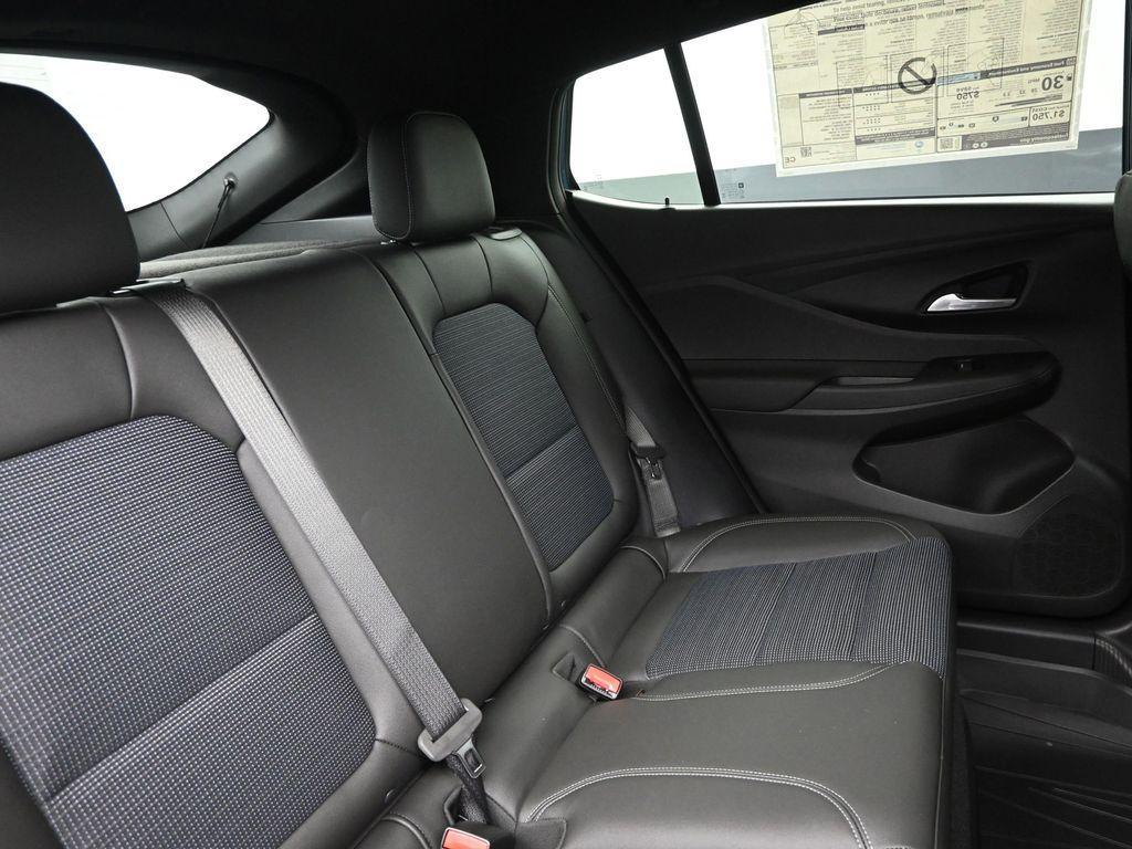 new 2025 Buick Envista car, priced at $25,025