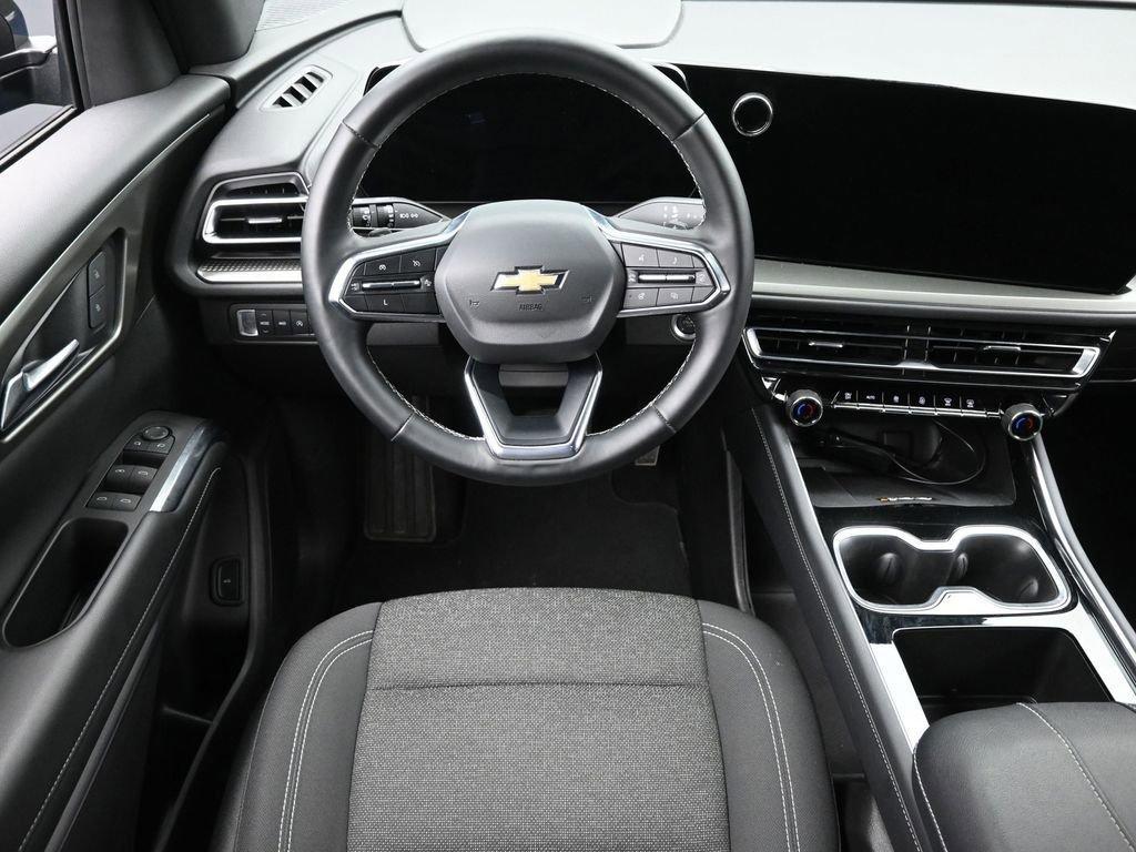 used 2025 Chevrolet Traverse car, priced at $37,998