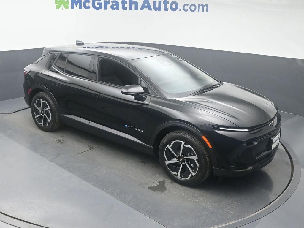 new 2025 Chevrolet Equinox EV car, priced at $35,290