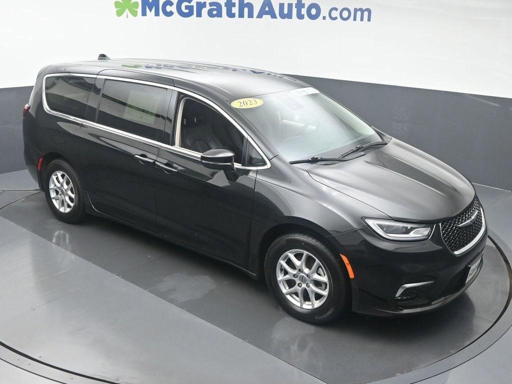 used 2023 Chrysler Pacifica car, priced at $22,943