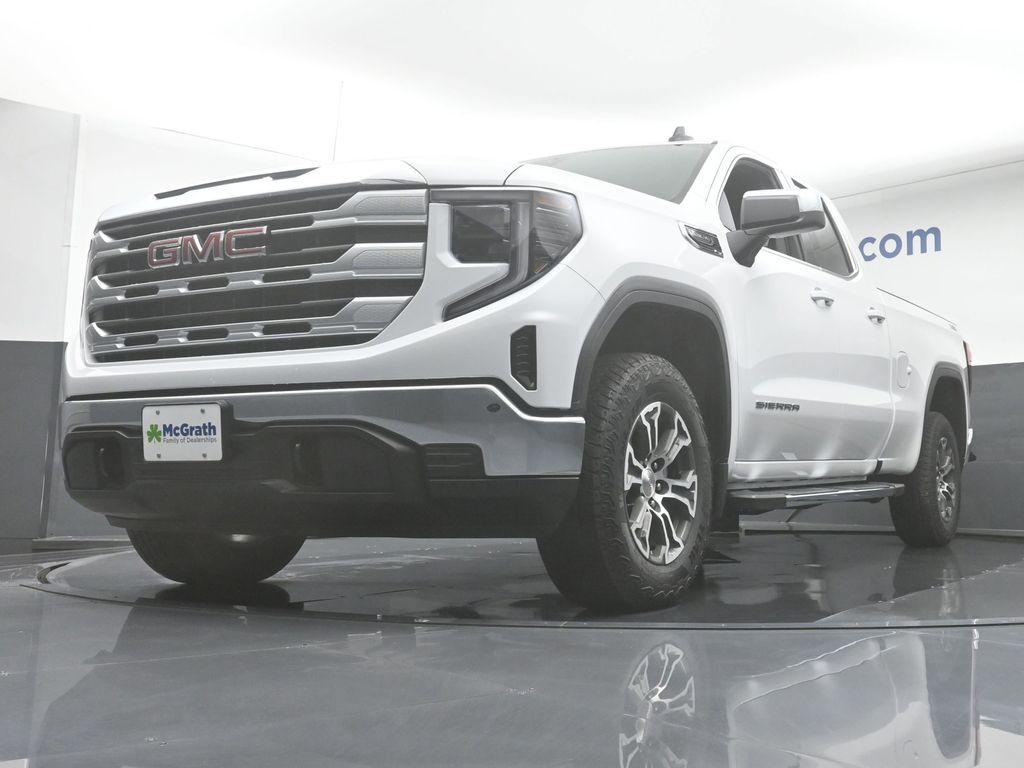 new 2025 GMC Sierra 1500 car, priced at $49,475