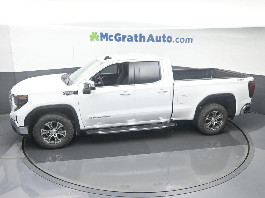 new 2025 GMC Sierra 1500 car, priced at $49,475