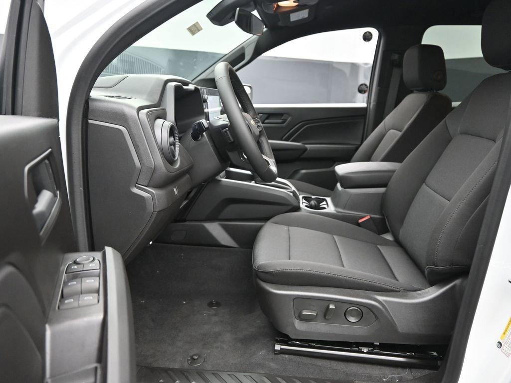 new 2025 Chevrolet Colorado car, priced at $34,140