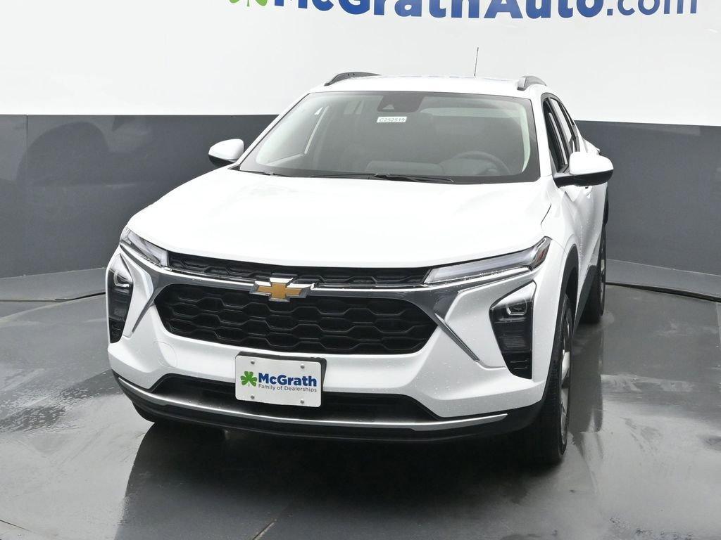 new 2025 Chevrolet Trax car, priced at $25,485