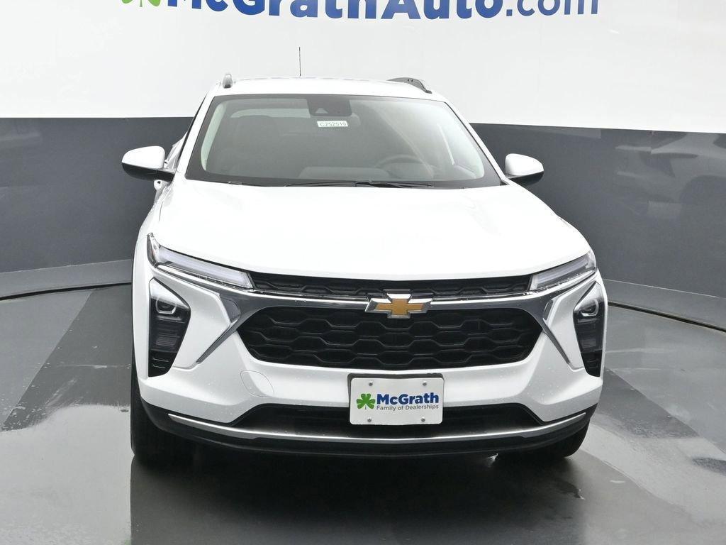 new 2025 Chevrolet Trax car, priced at $25,485
