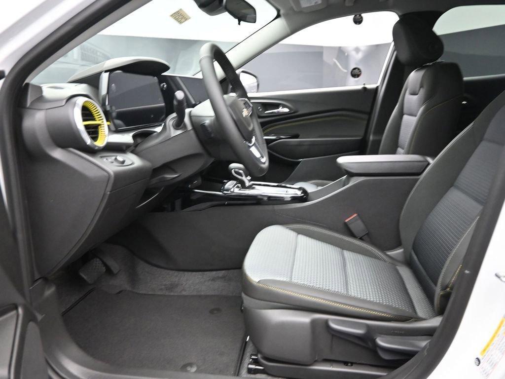 new 2025 Chevrolet Trax car, priced at $25,485