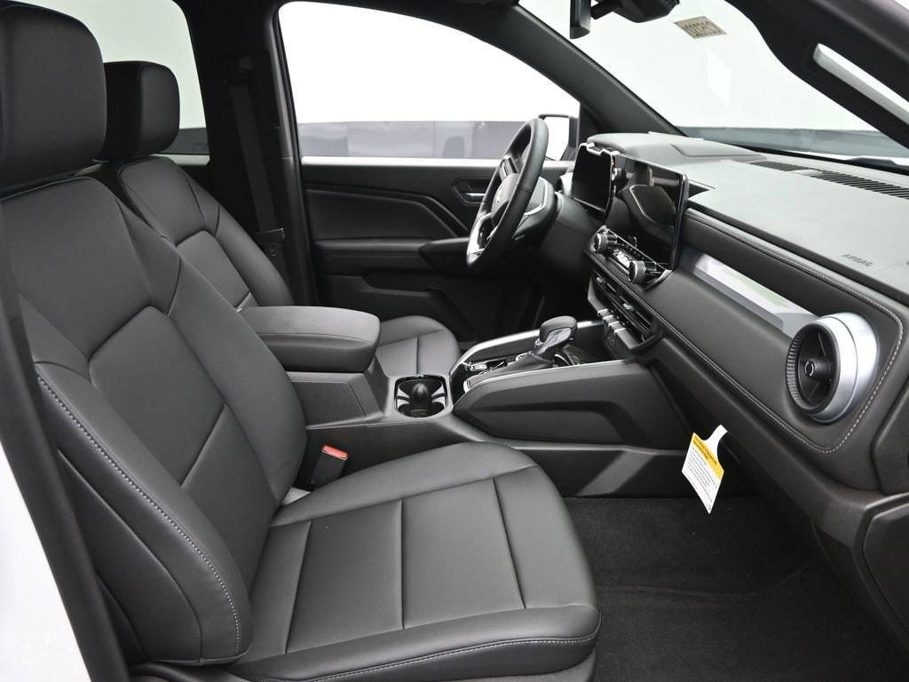 new 2025 Chevrolet Colorado car, priced at $42,365