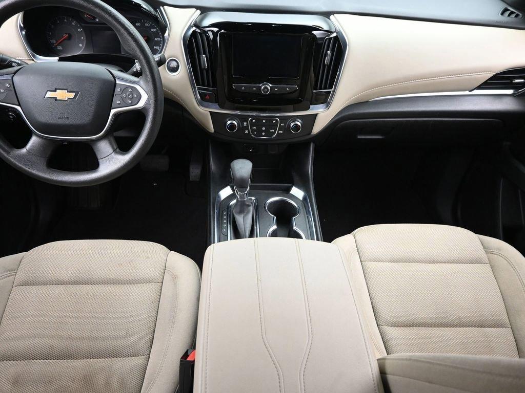used 2023 Chevrolet Traverse car, priced at $29,498