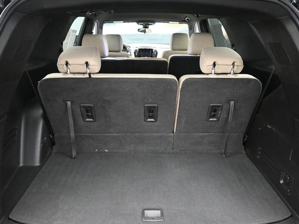 used 2023 Chevrolet Traverse car, priced at $29,498