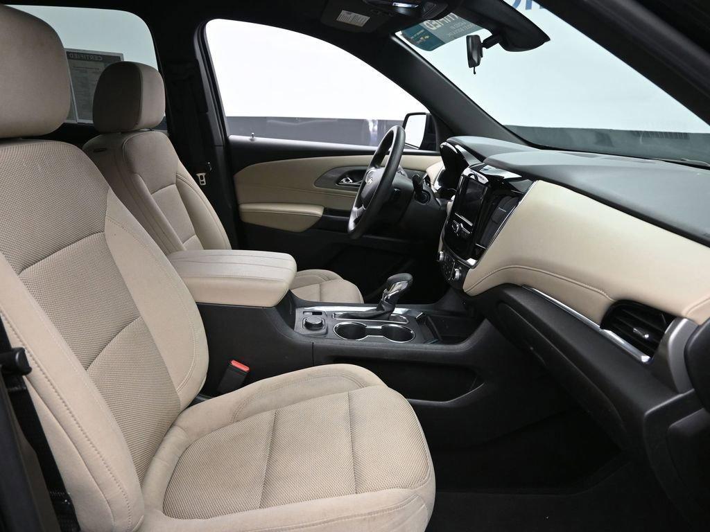 used 2023 Chevrolet Traverse car, priced at $29,498