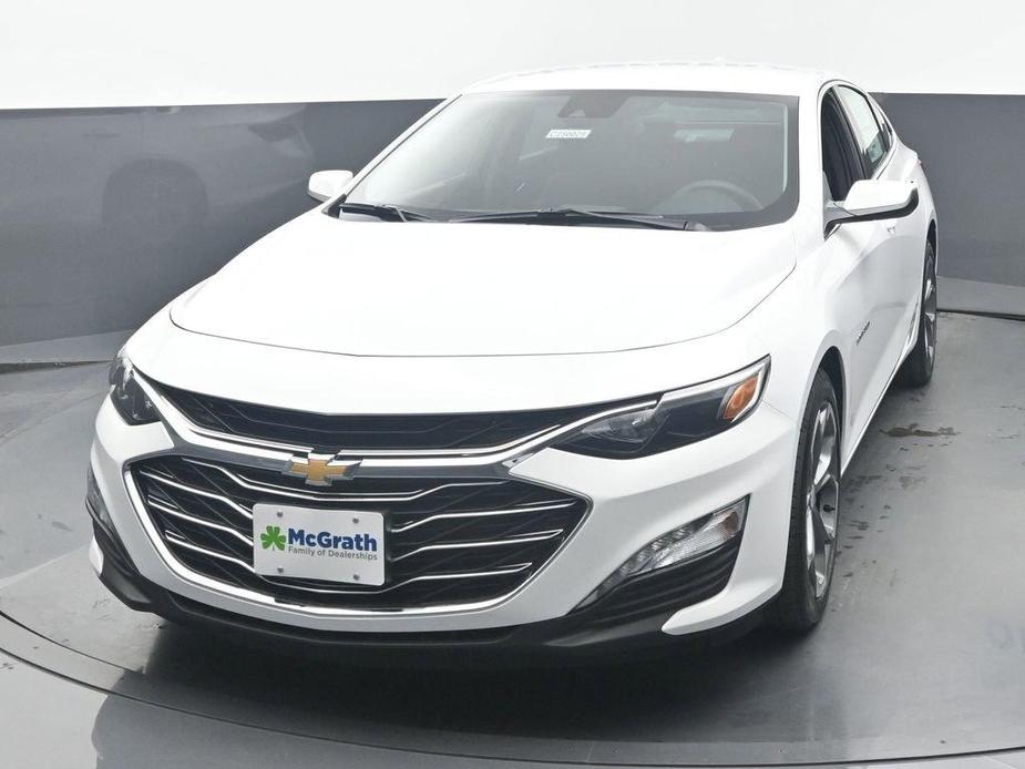 new 2025 Chevrolet Malibu car, priced at $27,611