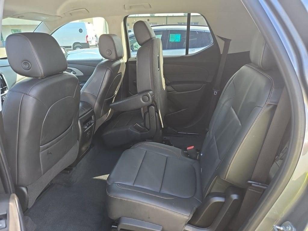 used 2021 Chevrolet Traverse car, priced at $32,210