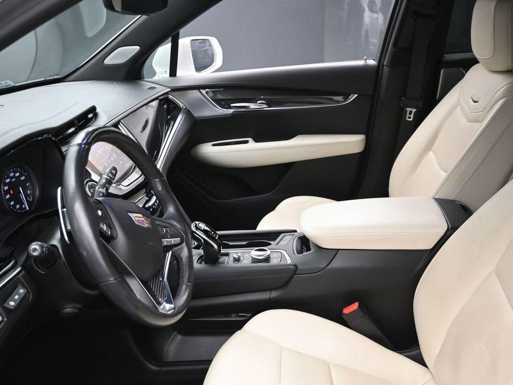 used 2020 Cadillac XT6 car, priced at $33,098