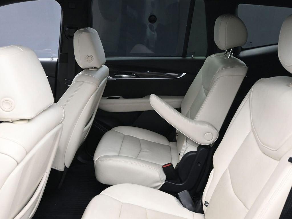 used 2020 Cadillac XT6 car, priced at $33,098