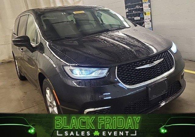 used 2023 Chrysler Pacifica car, priced at $26,998