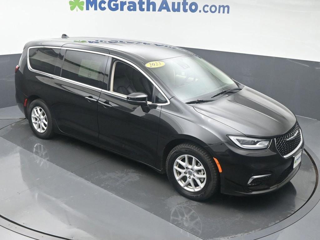 used 2023 Chrysler Pacifica car, priced at $24,571