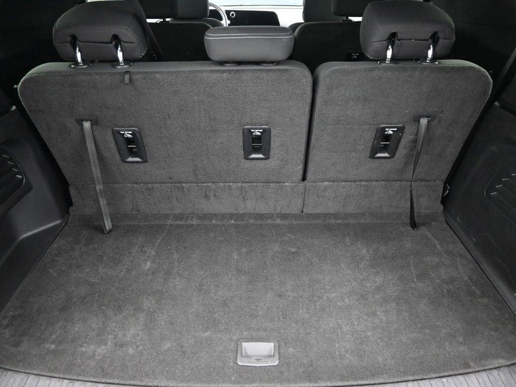 used 2025 Chevrolet Traverse car, priced at $37,998