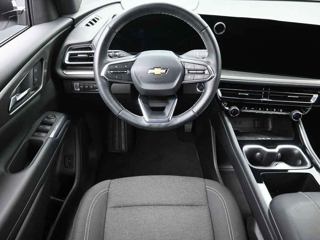 used 2025 Chevrolet Traverse car, priced at $37,998