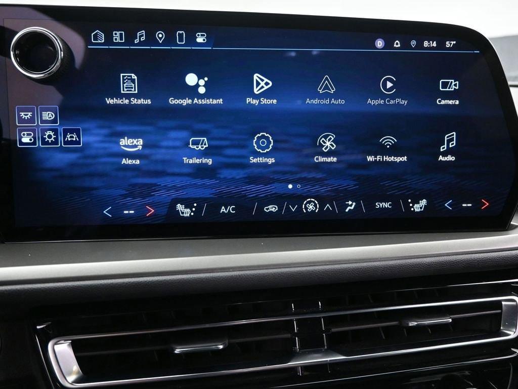 used 2025 Chevrolet Traverse car, priced at $37,998