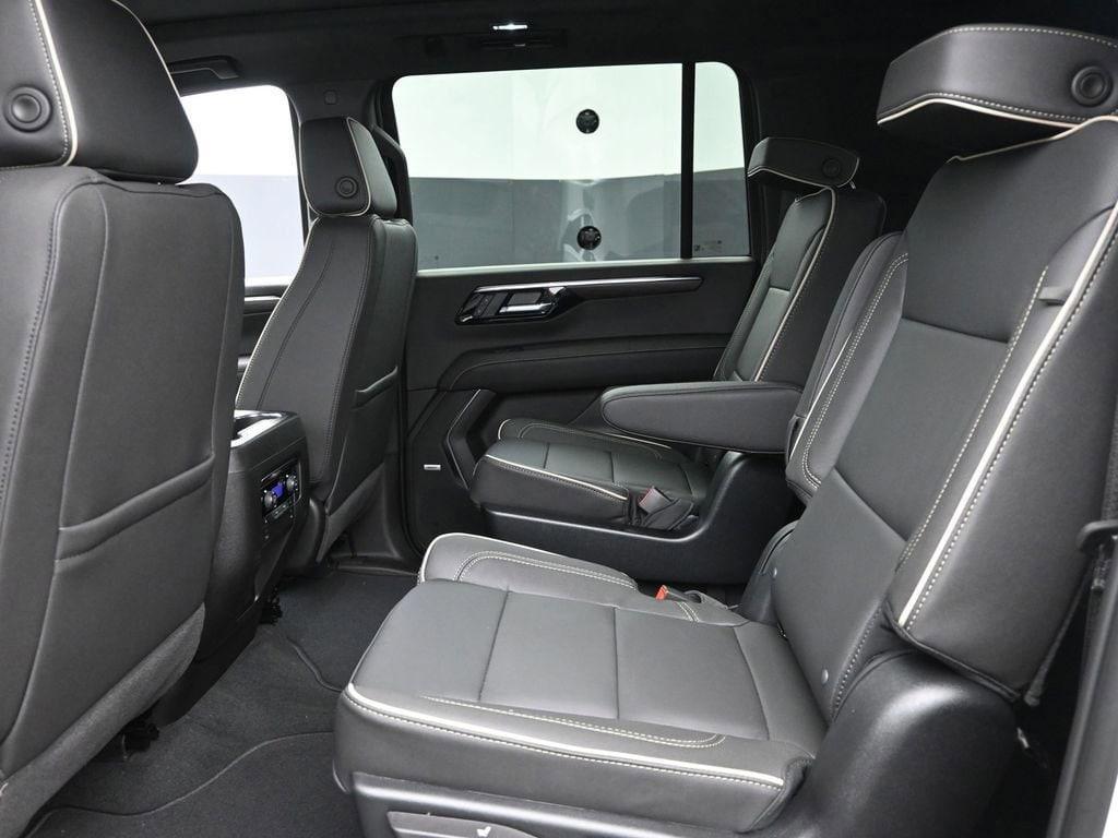 new 2025 Chevrolet Suburban car, priced at $80,305
