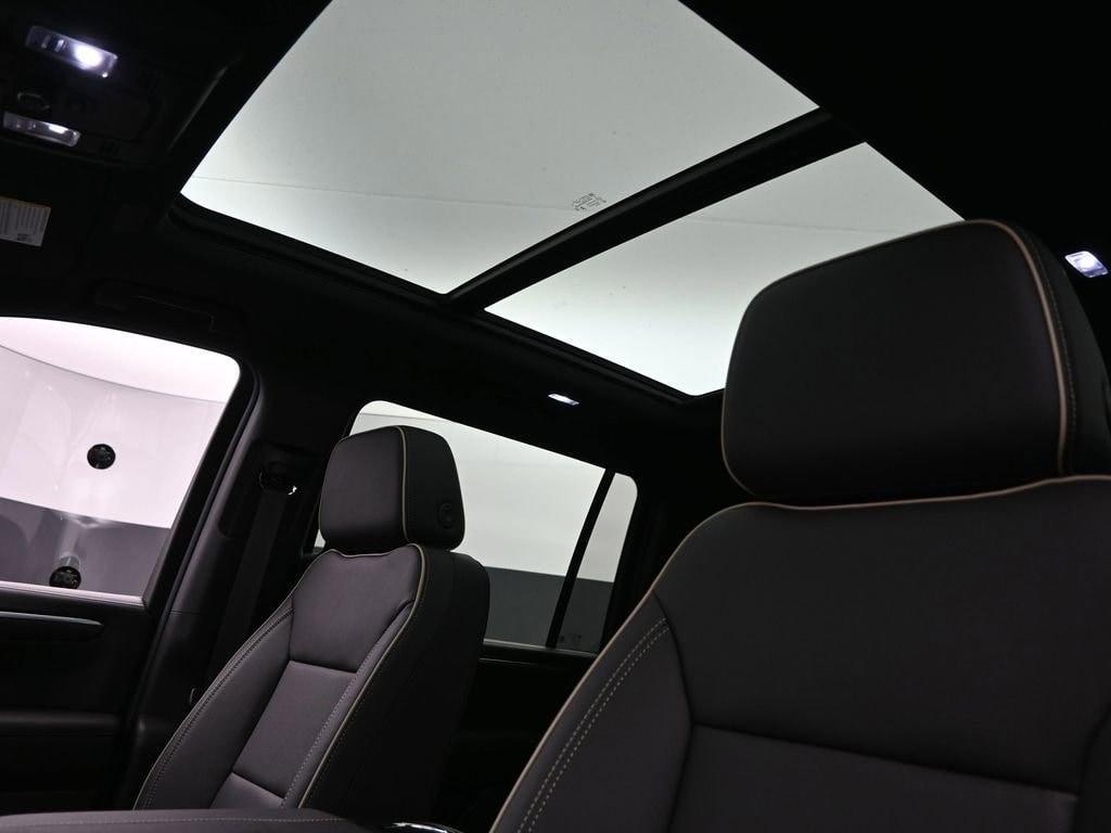 new 2025 Chevrolet Suburban car, priced at $80,305