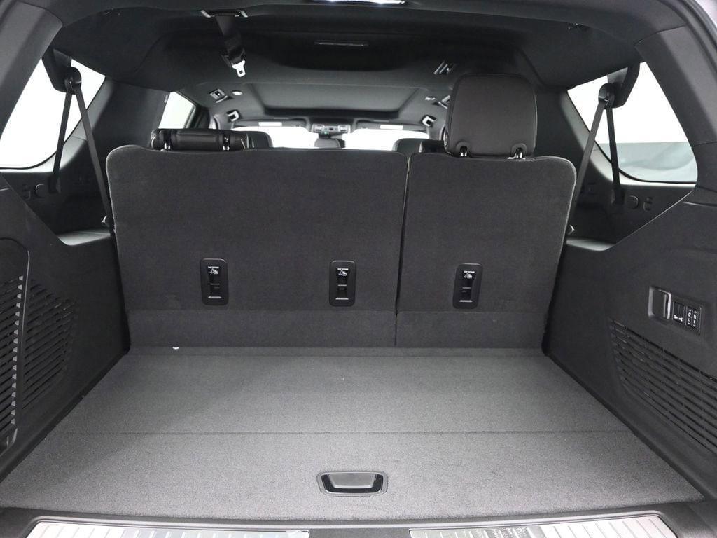 new 2025 Chevrolet Suburban car, priced at $80,305