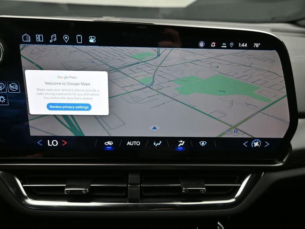 new 2025 Chevrolet Equinox EV car, priced at $34,995