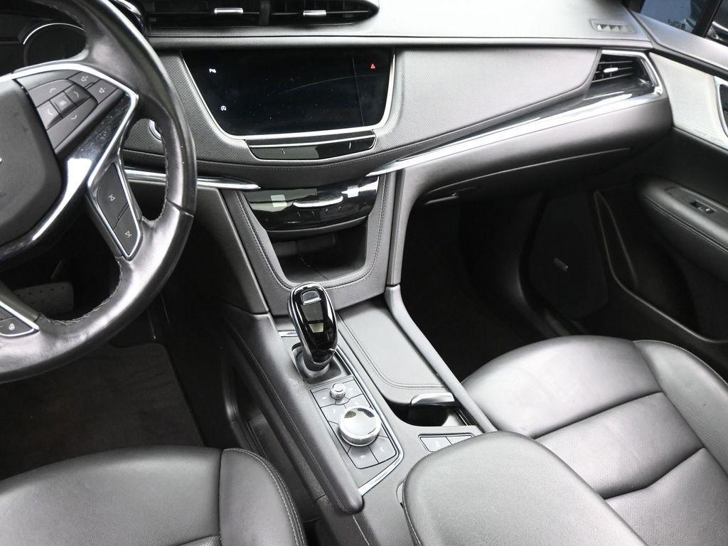 used 2022 Cadillac XT5 car, priced at $29,780