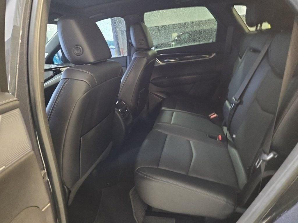 used 2022 Cadillac XT5 car, priced at $33,130