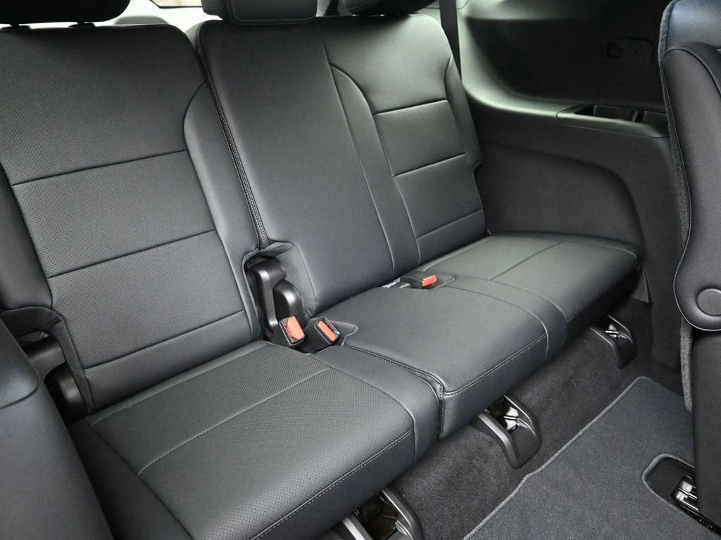 new 2026 Chevrolet Traverse car, priced at $58,995