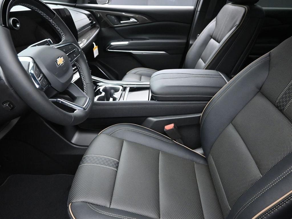 new 2026 Chevrolet Traverse car, priced at $58,995