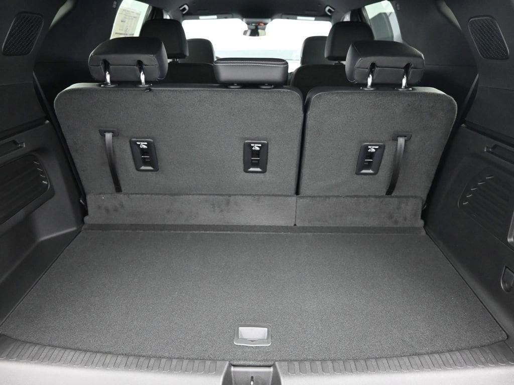 new 2026 Chevrolet Traverse car, priced at $43,190