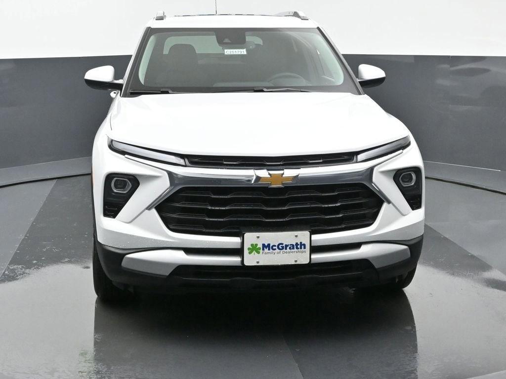 new 2025 Chevrolet TrailBlazer car, priced at $30,075