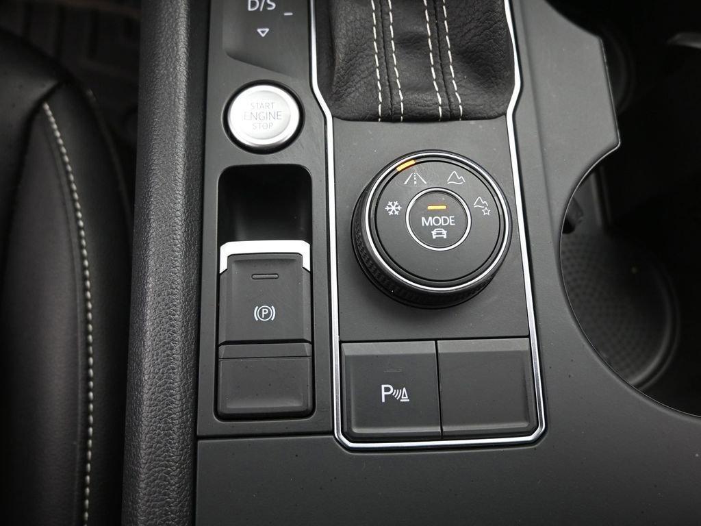 used 2021 Volkswagen Atlas car, priced at $27,998