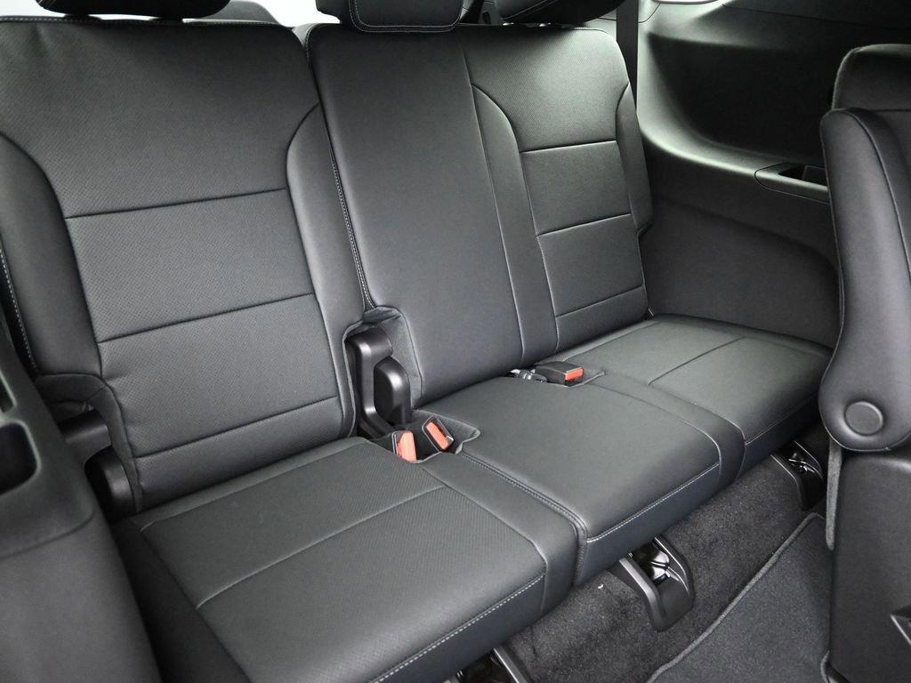 new 2025 Chevrolet Traverse car, priced at $43,796