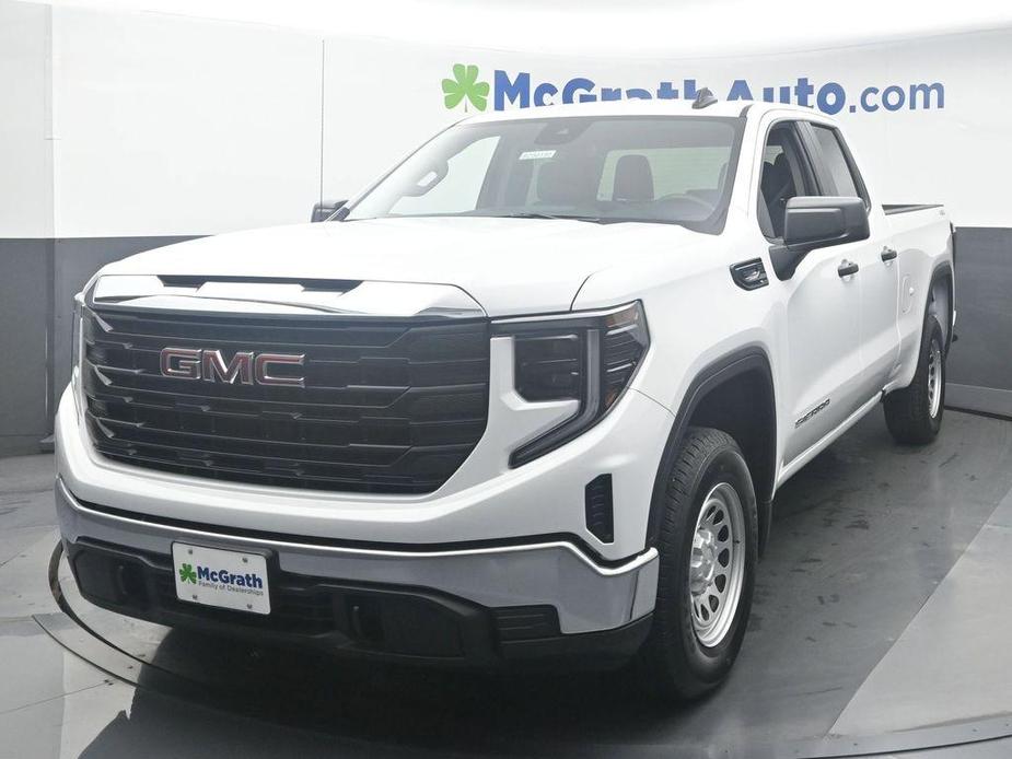 new 2025 GMC Sierra 1500 car, priced at $45,555