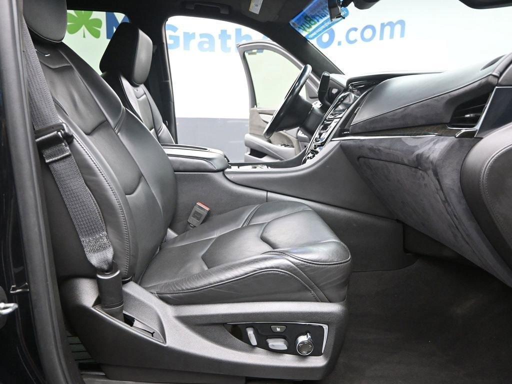 used 2019 Cadillac Escalade car, priced at $34,998