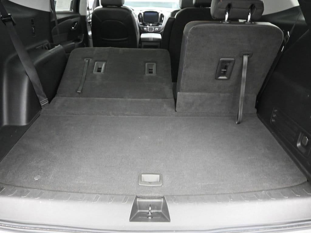 used 2020 Chevrolet Traverse car, priced at $25,998