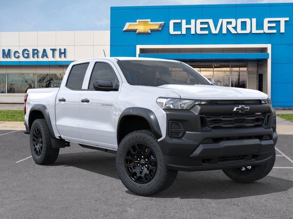 new 2025 Chevrolet Colorado car, priced at $41,595