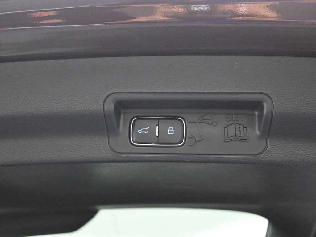 used 2022 Ford Explorer car, priced at $33,900