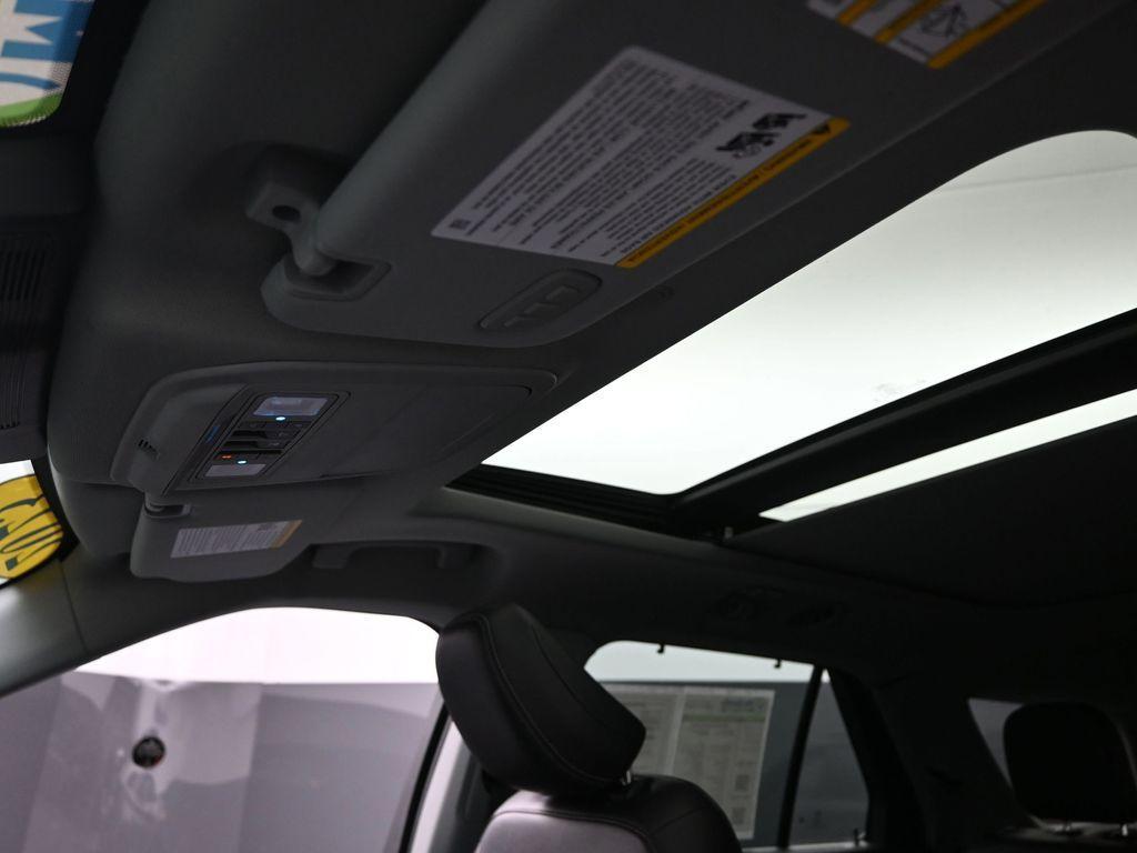used 2023 Ford Explorer car