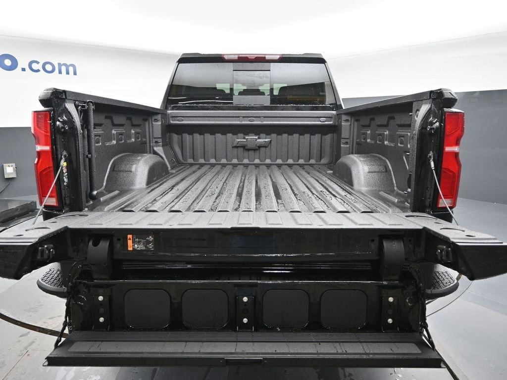 new 2025 Chevrolet Silverado 2500 car, priced at $75,075