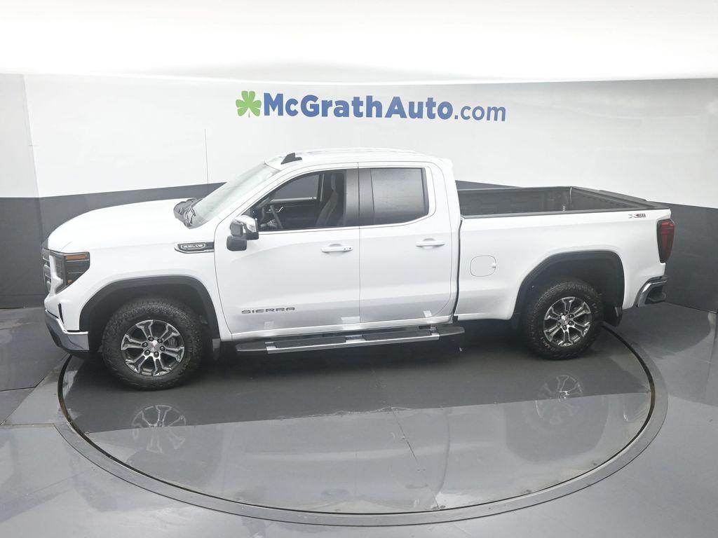 new 2025 GMC Sierra 1500 car, priced at $53,965