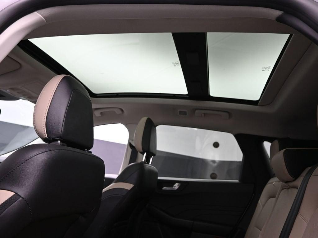 used 2022 Ford Escape car, priced at $23,895