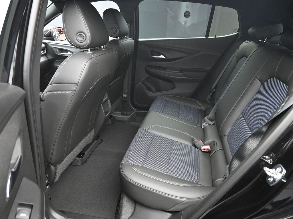 new 2025 Buick Envista car, priced at $27,280