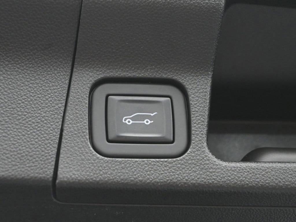 used 2023 GMC Acadia car, priced at $25,898